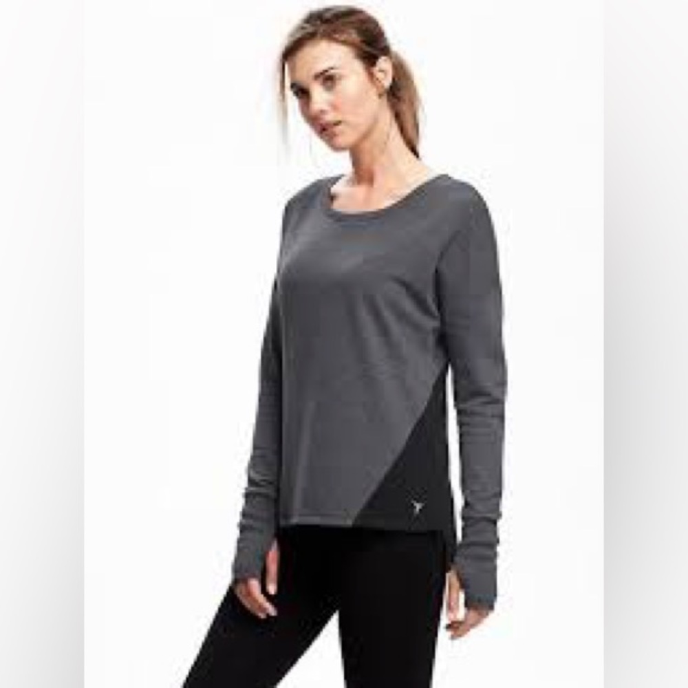 OLD NAVY SET LEGGINGS AND SWEATER ACTIVE GO DRY ATHLETIC CAMO YOGA CAPRI…
